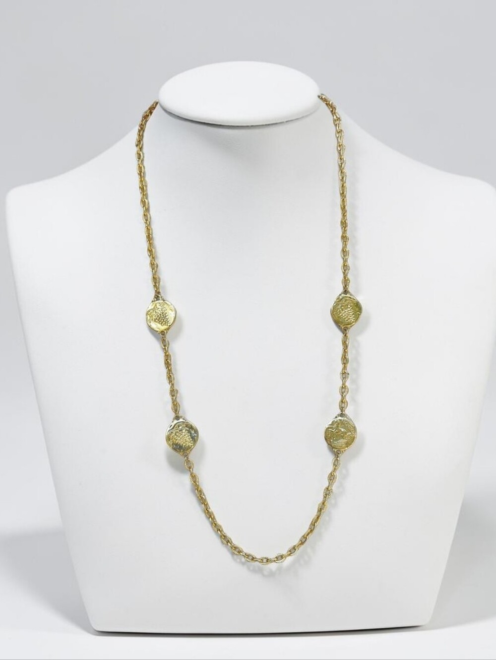 🐴 Rare Vintage Liz Claiborne Horse And Grapes Necklace